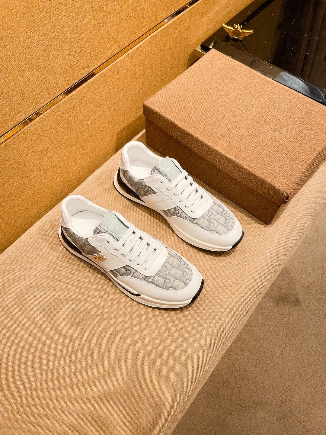 Men's shoes💰 420💰🔥【Dior】High-end brand of men's shoes official website 1:1 latest masterpiece: the upper is made of Italian imported first-layer cowhide, comfortable and breathable lining➕original non-slip and wear-resistant outsole🔥, making walking more convenient and comfortable! An exclusive new model, a stunning work, a beautiful 1:1 replica [color] compared to the official quality! Create a fashionable personality to set off your uniqueness! A must-have for trendy men! Classic 🔥Size: 38-44 Color: 🔥Multiple colors available